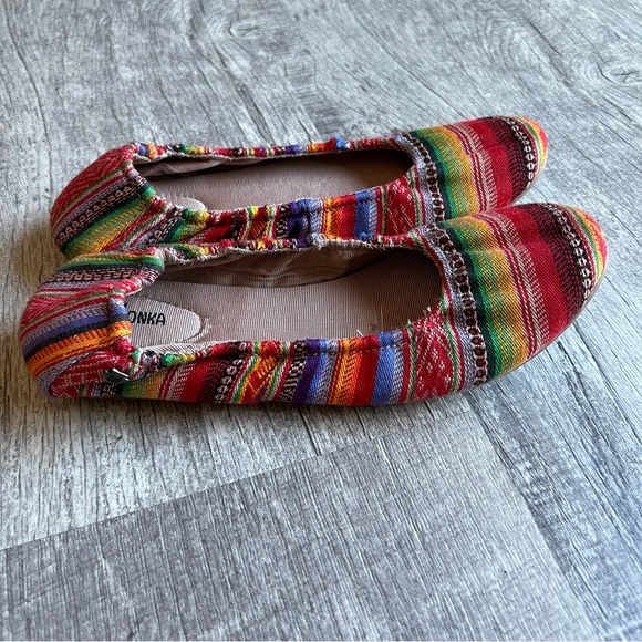 Minnetonka Womens Lodge Trapper Multicolor Slip On Ballet Shoes Size 7.5 - Picture 2 of 10